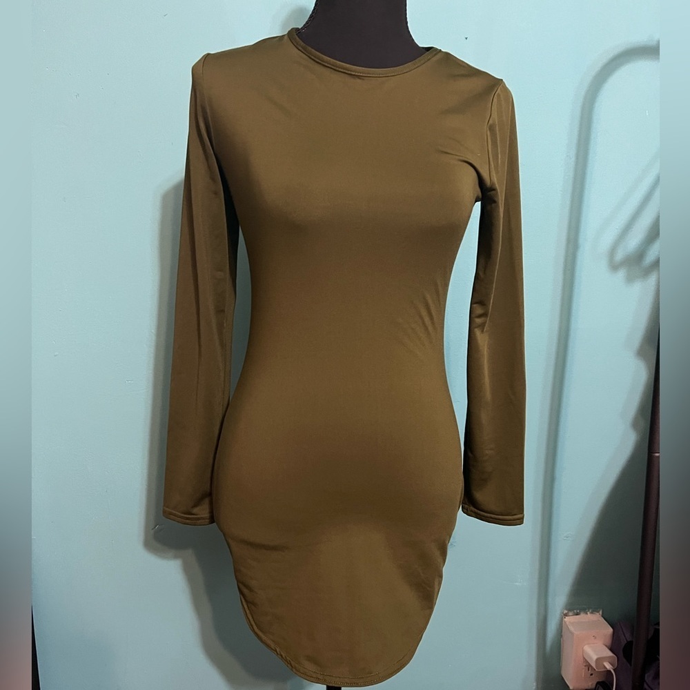 #37 Green dress